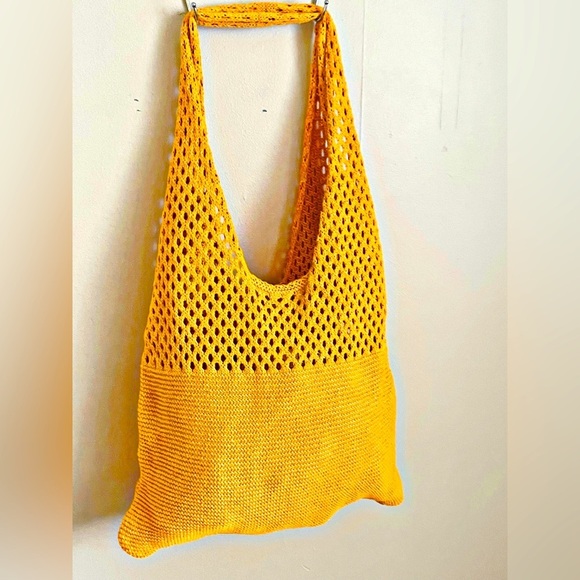 New Vibrant yellow woven boho shoulder bag - Picture 2 of 6